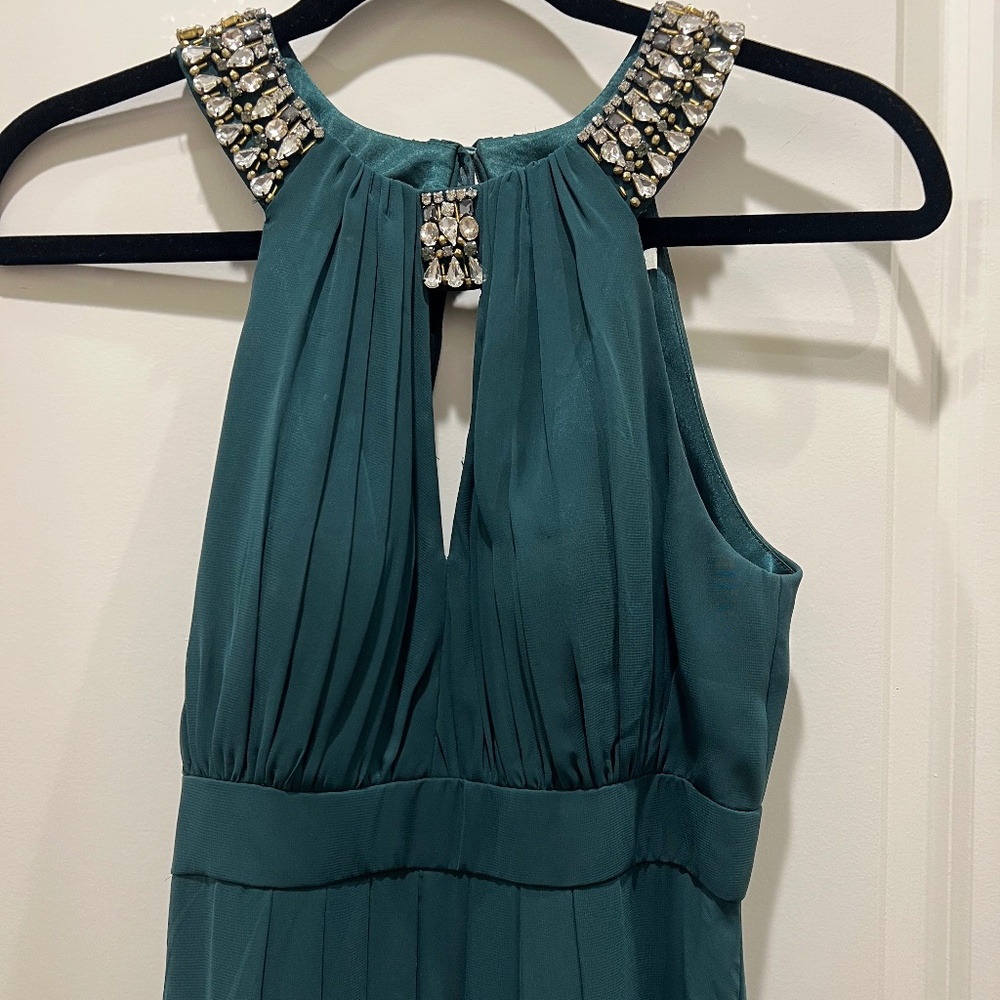 Eliza J Green bejeweled green evening gown size 2